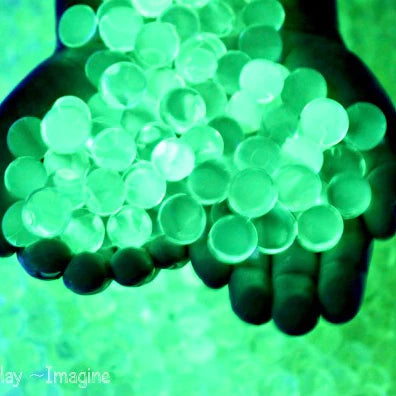 Glow in The Dark Gel Ball Beads, 7mm-8mm Fluorescence Green Gel Water Luminous Beads Balls, for Ages 14+ For You